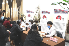 正在用规范化文本回应“看得懂、查获得”的新